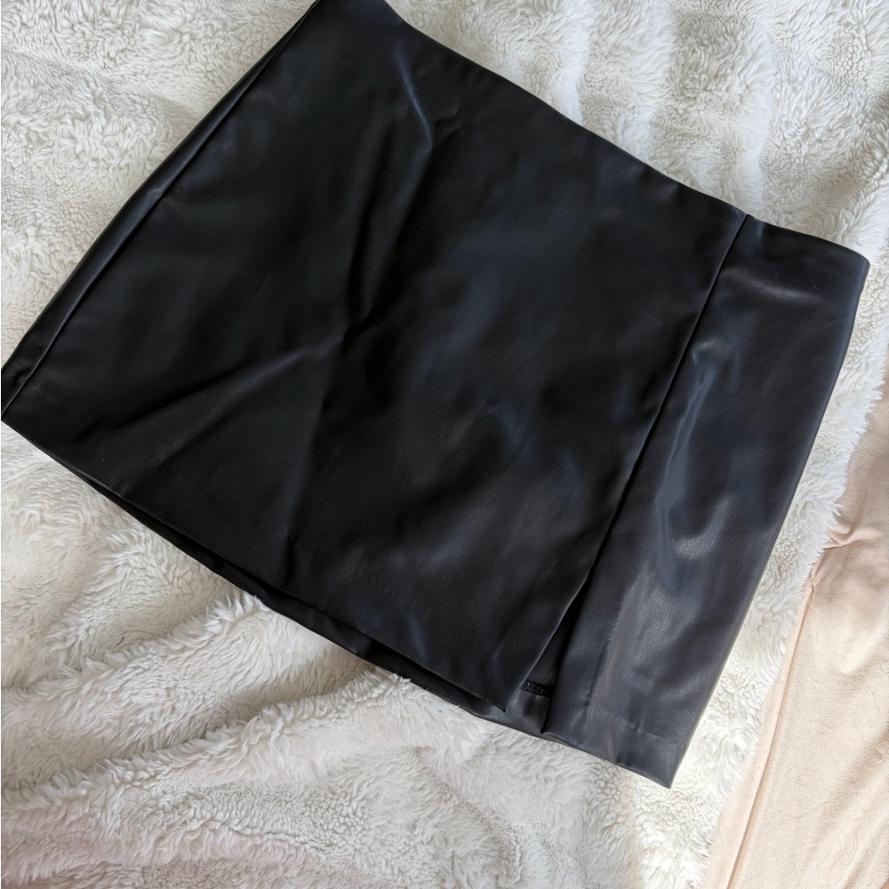 Elegant Black fake Leather Skirt